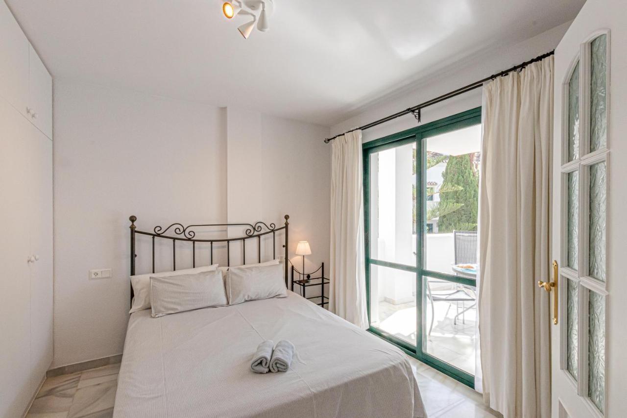 797 Holiday Rentals - Apartamento frente al Parque la Paloma con piscina Benalmádena Exterior foto